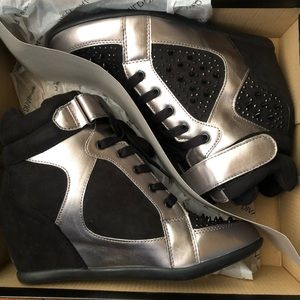 Wild Diva Lounge high top shoes